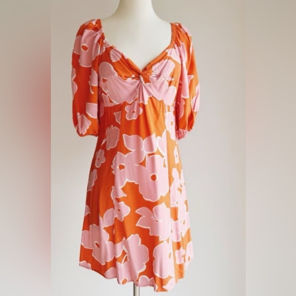 Les Serein NWT Floral Midi Dress Orange and Pink Size Medium Vacation Hawaiian